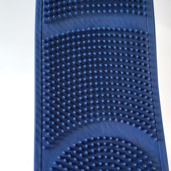 Silicone Back Scrubber Dual Sided Shower Bath Exfoliate Clean Massage - Picture 5 of 6